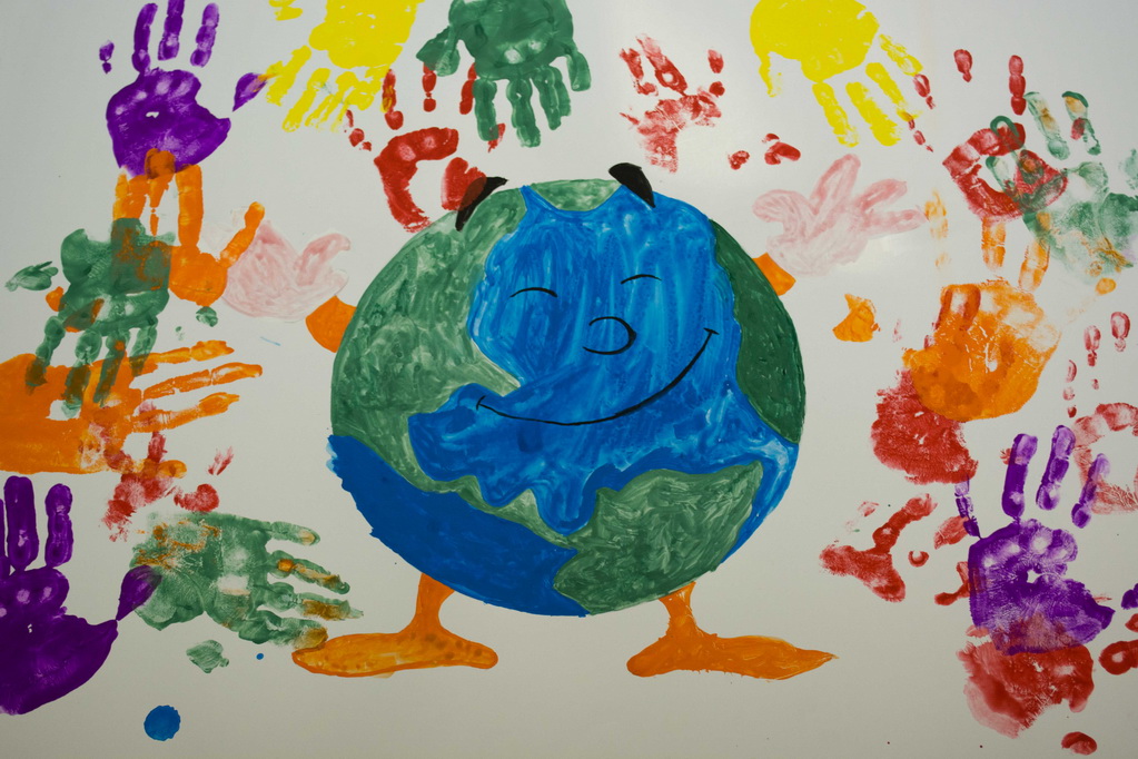 Конкурс детских рисунков миру мир. Рисунок на тему мир. Мир глазами детей рисунки. Детские рисунки про мир. Детские рисунки на тему мир.