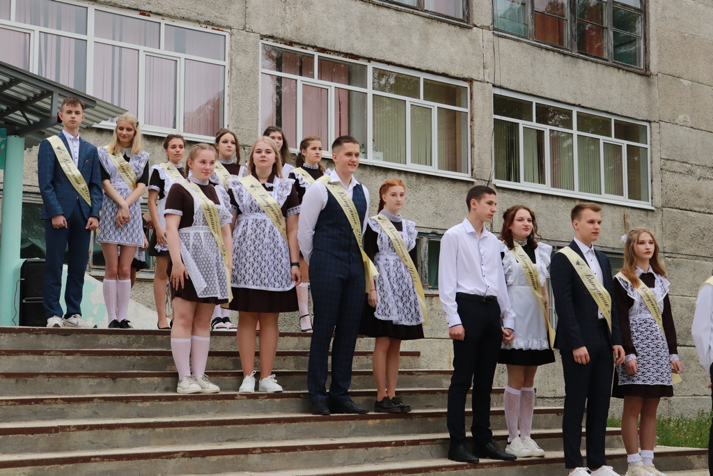 Школа 2 гусь-хрустальный. Школы города гусь хрустальный. 16 школа гусь хрустальный. Сош 4 гусь хрустальный. 13 школа гусь хрустальный.