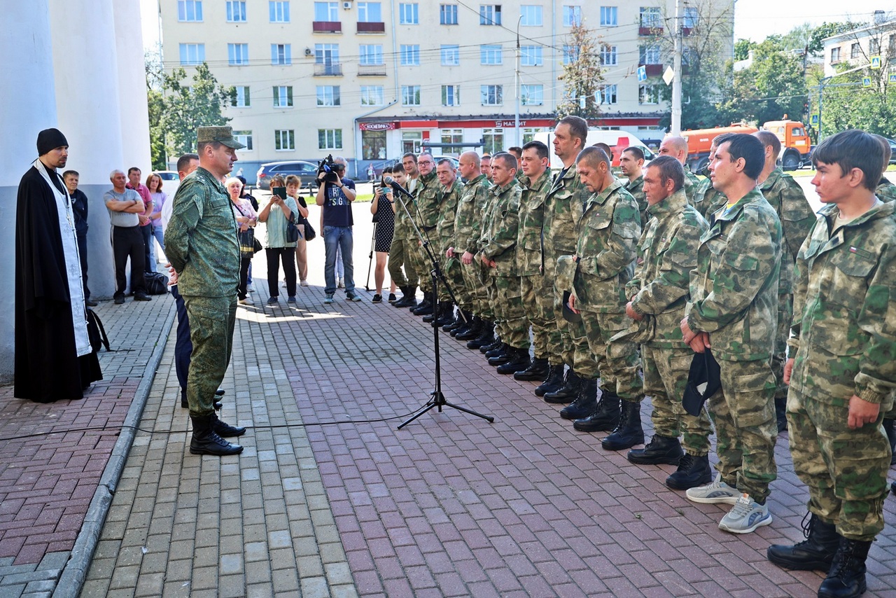 Идём к СВОим»: военнослужащие из Владимирской области отбыли на службу по  контракту