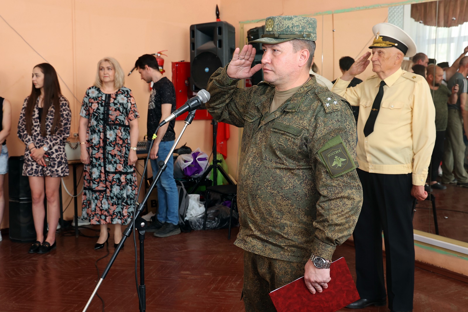 Добровольцы из Владимирской области выбирают военную службу по контракту |  02.06.2024 | Гусь-Хрустальный - БезФормата