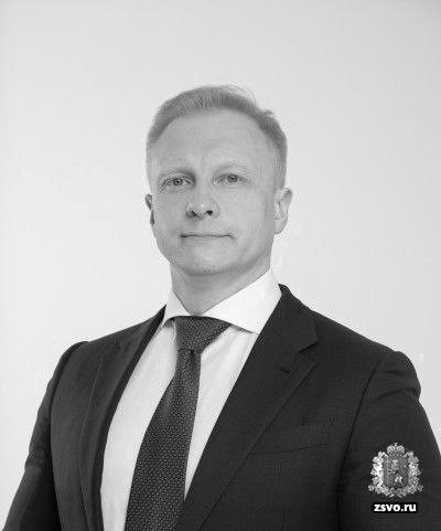 Прощание с Максюковым Михаилом Юрьевичем состоится завтра 9 августа в Свято-Троицком храме (центр города). С 11:30 до 12:30 прощание, с 12:30 до 13:30 отпевание.