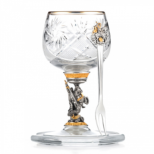 Подарочные серебряные рюмки — символ уважения и достатка