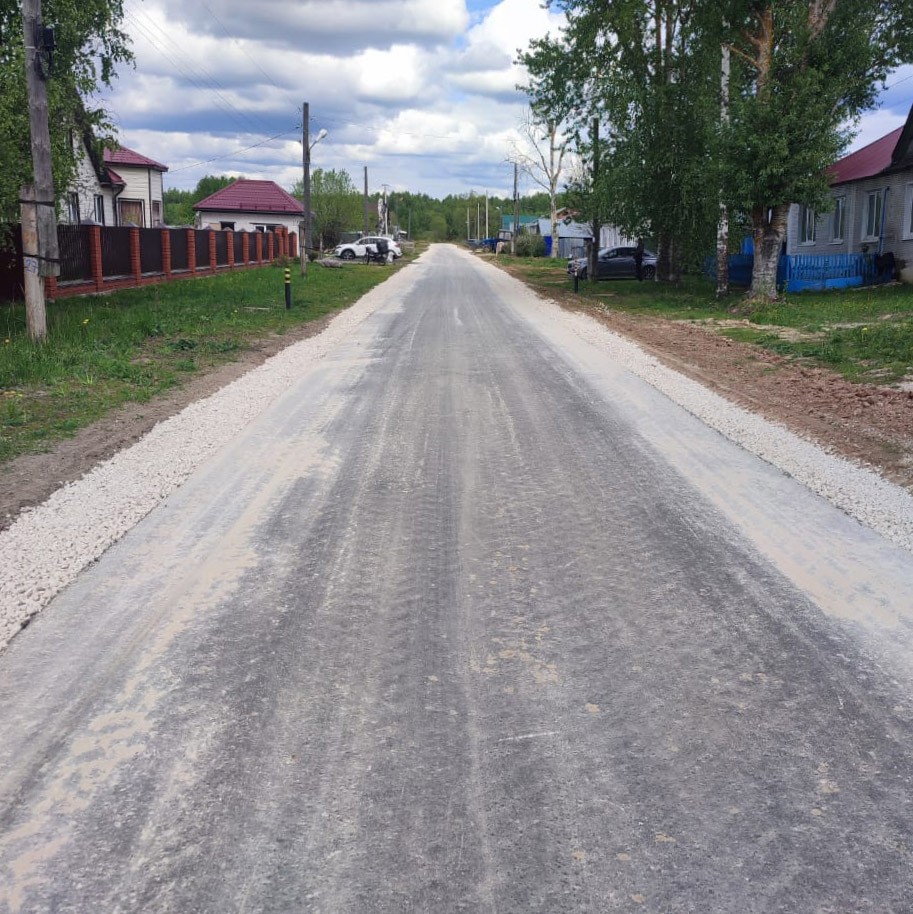 Ремонт автомобильной дороги в деревне Аксеново. До и после.