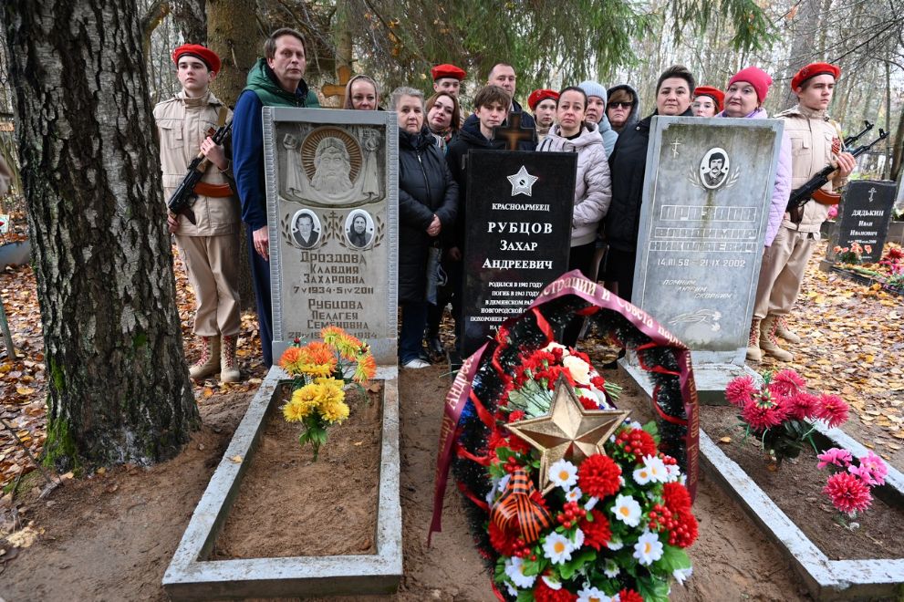 На территории Свято-...