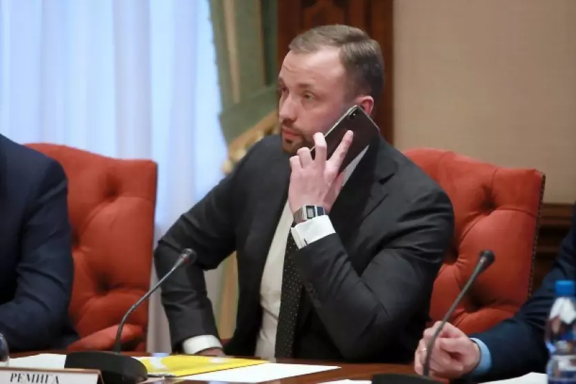 Заместитель губернат...