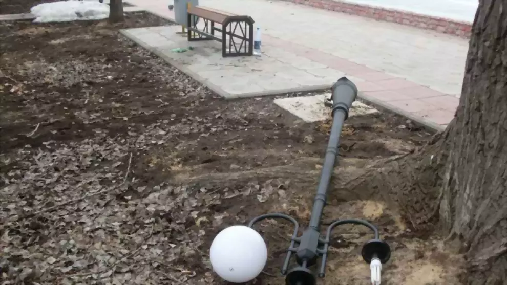 Вандалы вышли из спя...