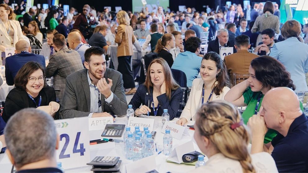 Конкурс «Лидеры Росс...