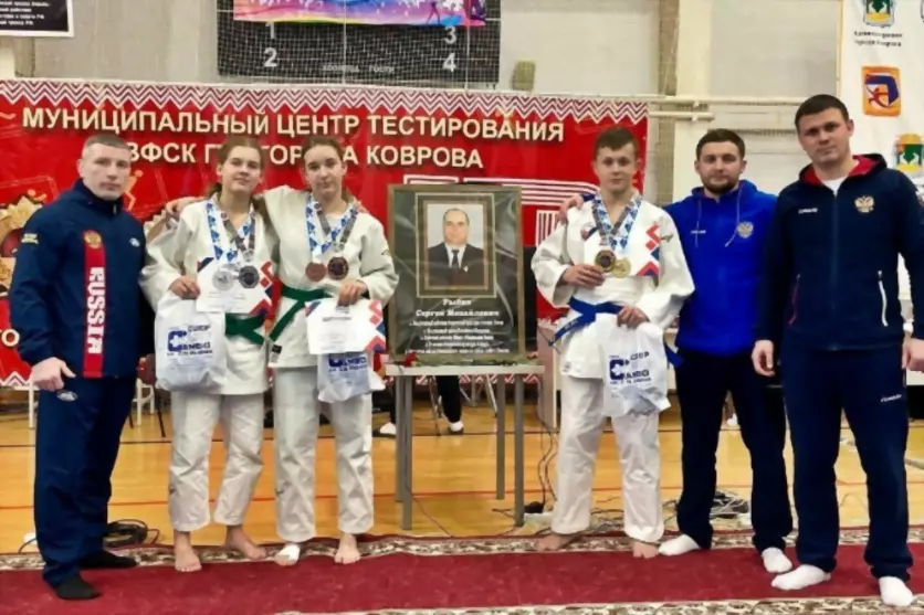 Шесть медалей завоев...