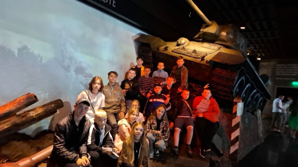 Экскурсия школьников...