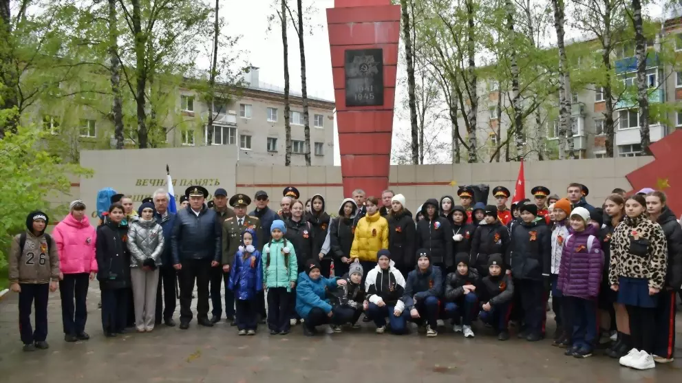 Торжественные митинг...