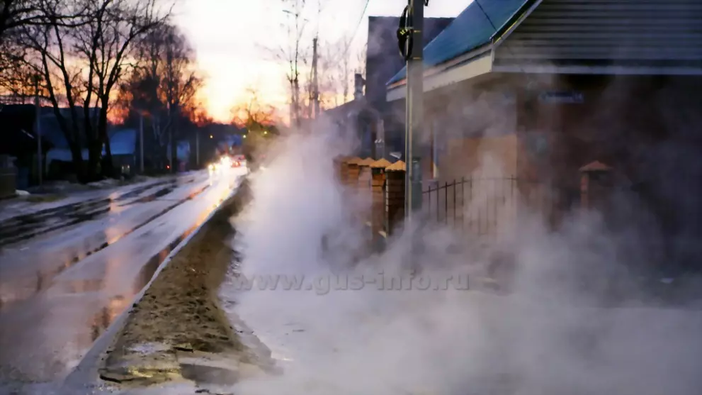 Горячей водой затопи...
