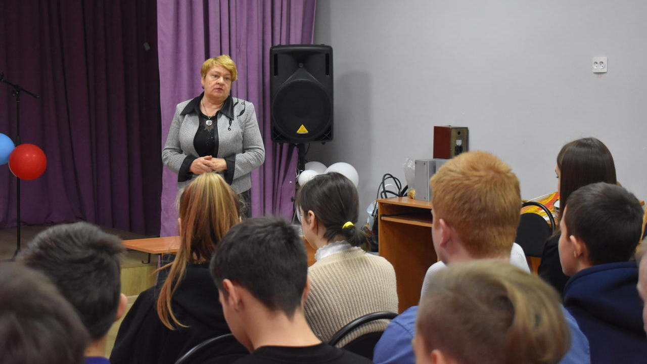 В рамках Всероссийского дня правовой помощи детям в школах Гусь-Хрустального района проводятся тематические встречи