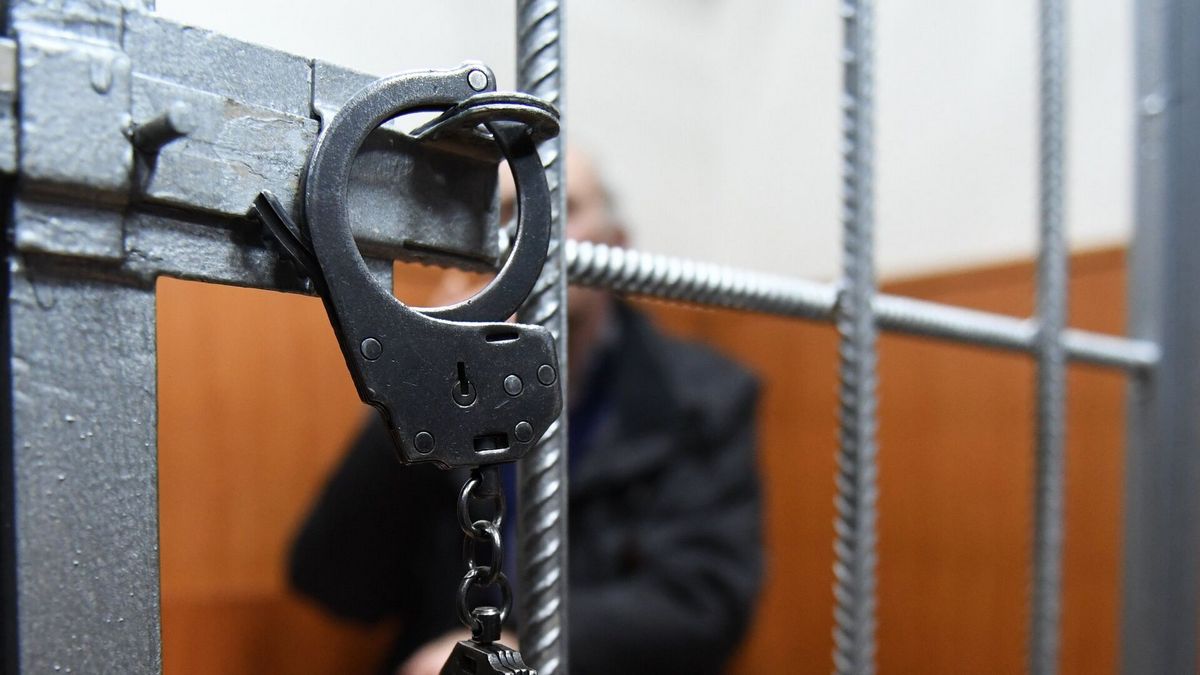 Во Владимирской области задержан курьер дистанционных аферистов
