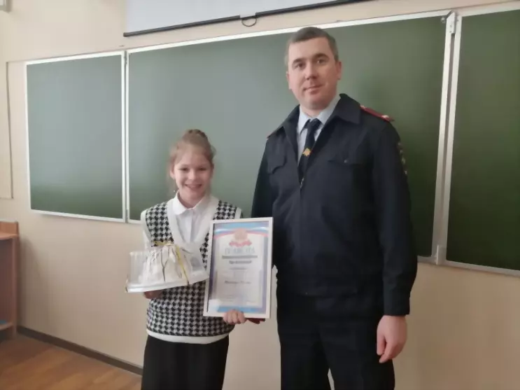 Участковые уполномоч...