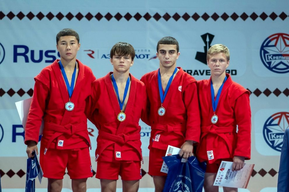 Самбист Максим Иваню...