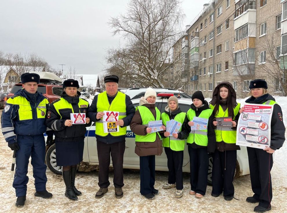 Госавтоинспекторы, п...