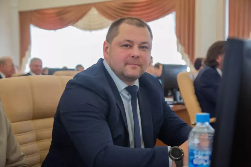 Законодательное Собр...