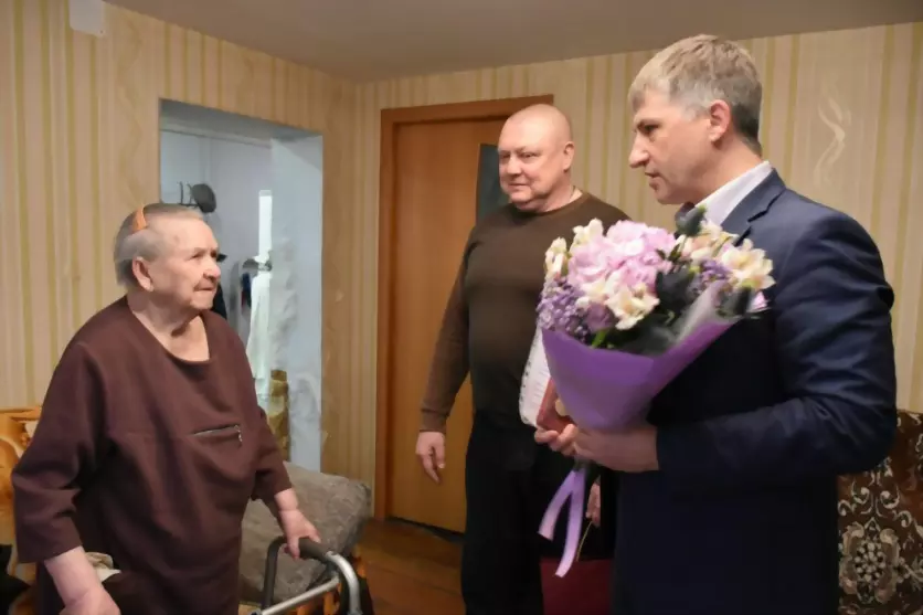 Глава города Алексей...