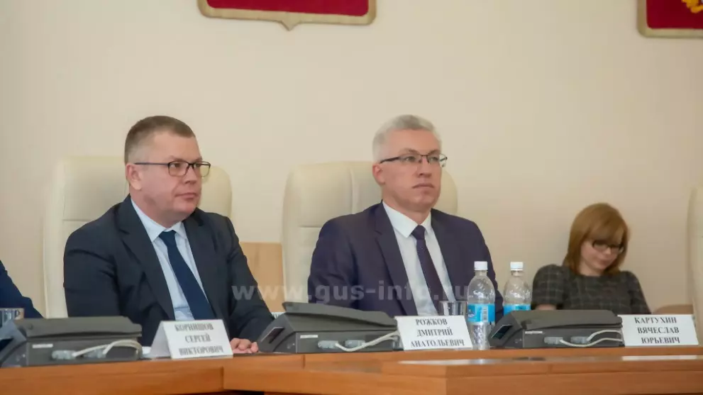 Депутаты Законодател...