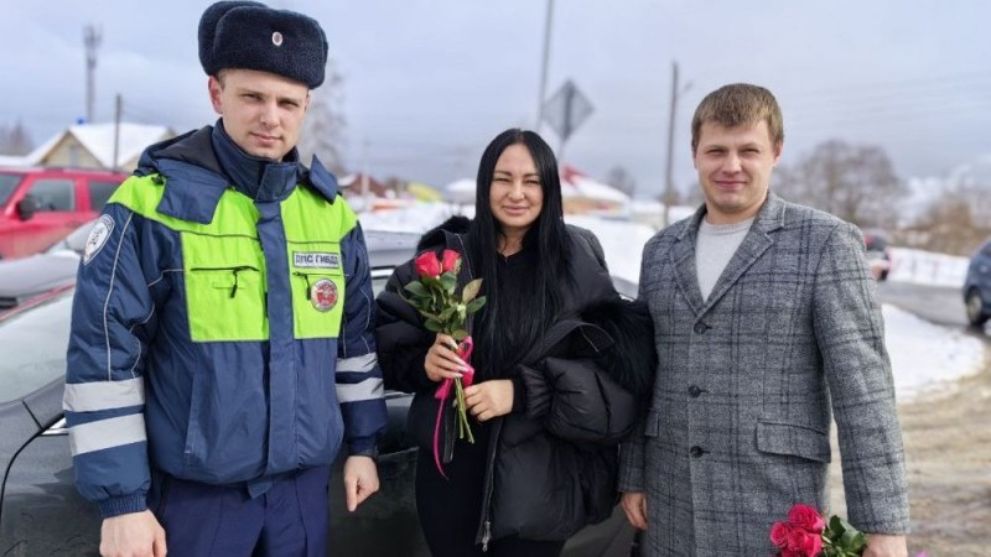 Полицейские, предста...