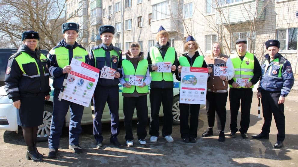 Госавтоинспекторы, д...