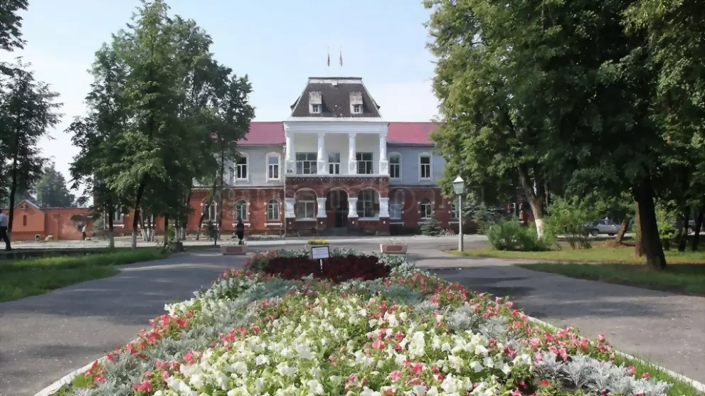 Из-за коронавируса б...