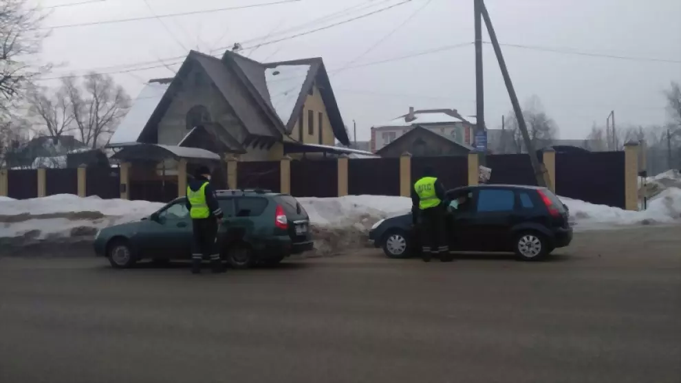 Госавтоинспекторы пр...