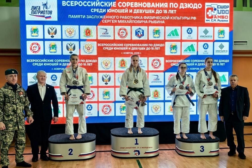 Пять наград завоевал...