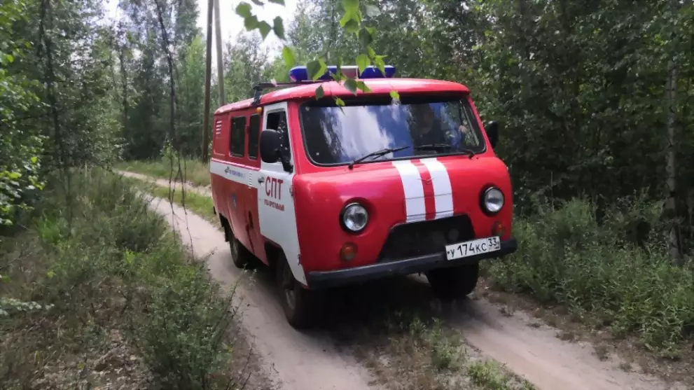 Сотрудники МЧС Росси...