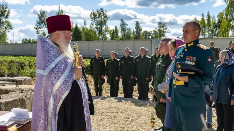 В поселке Добрятино...