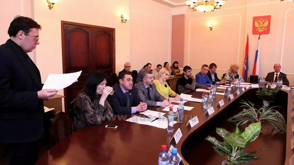Первые увольнения, о...