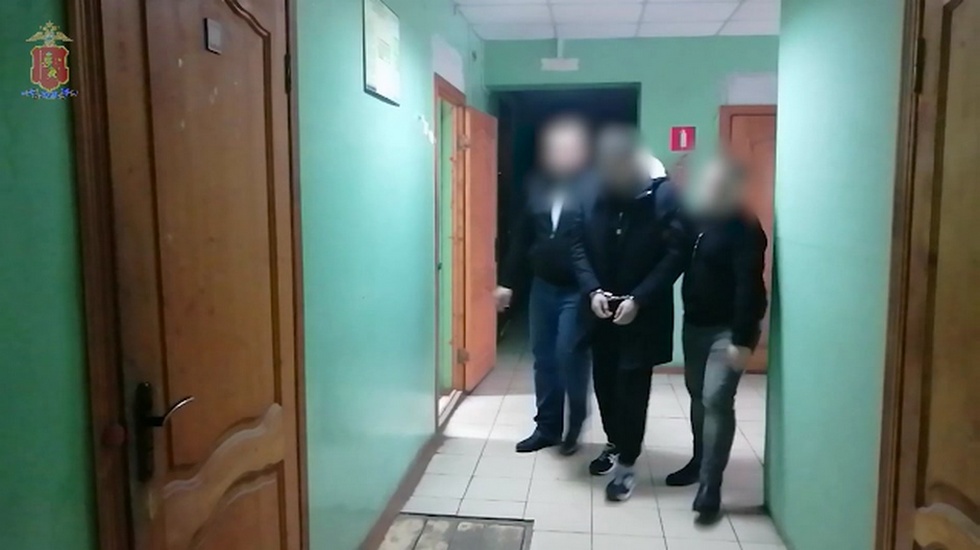 Владимирские и гусевские оперативники задержали телефонного мошенника, похитившего у пенсионеров более 2 млн. рублей