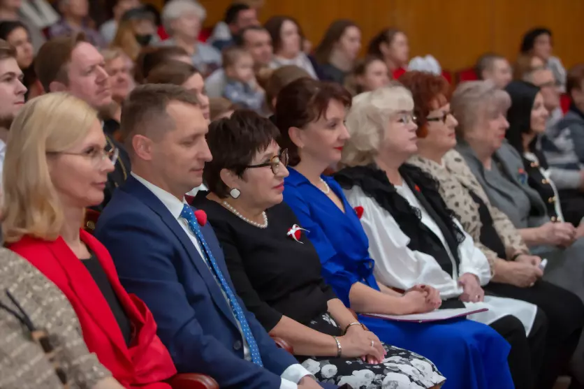 Ольга Хохлова: День...