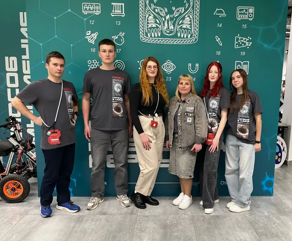 Команда научного клу...