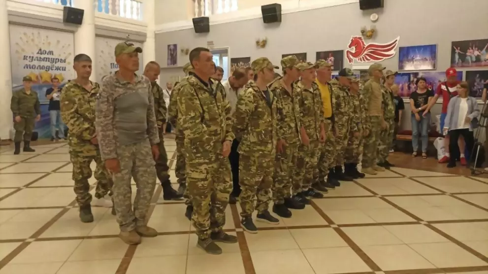 СВОих не бросаем: му...