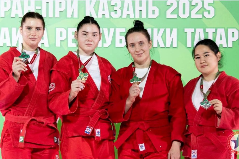 Золото и бронзу Гран...