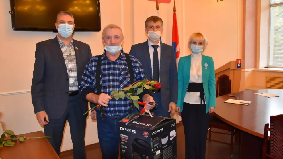 Глава города Алексей...