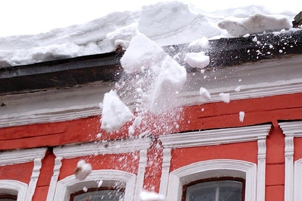 В связи с резким потеплением во Владимирской области возможны сходы снега с крыш