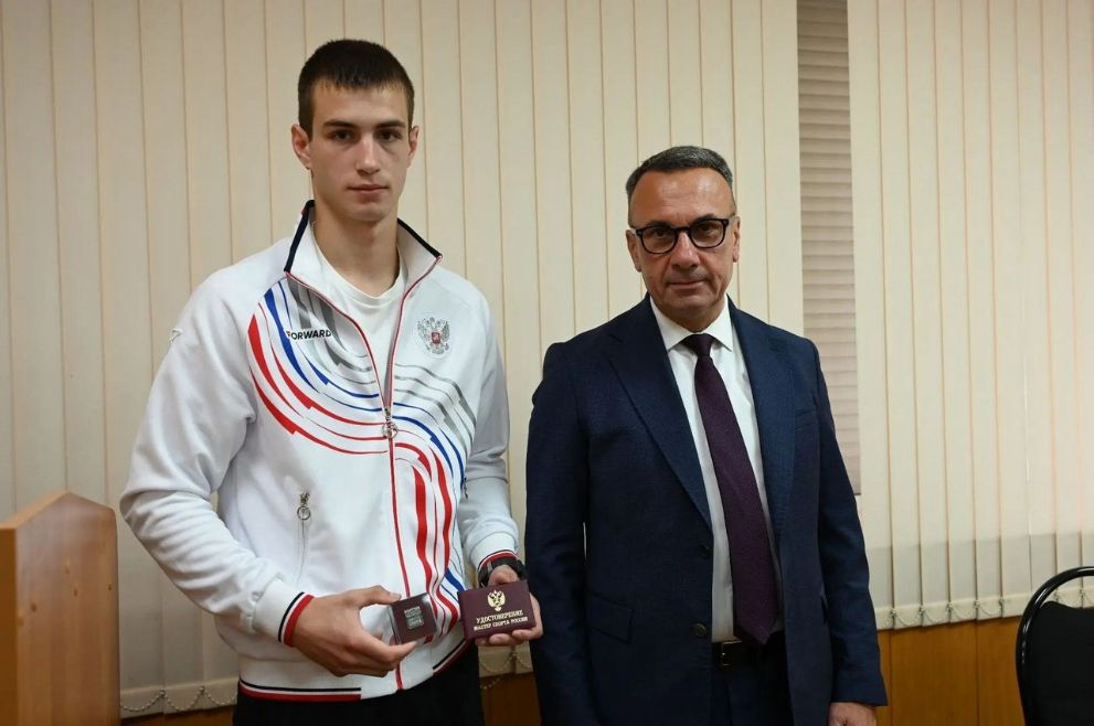 Захару Беспалову — т...