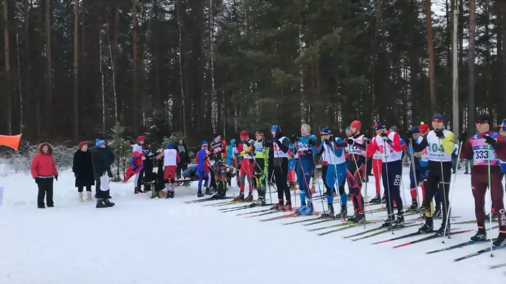 В поселка Красное Эх...