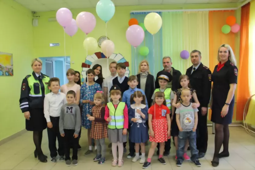 Полицейские поздрави...