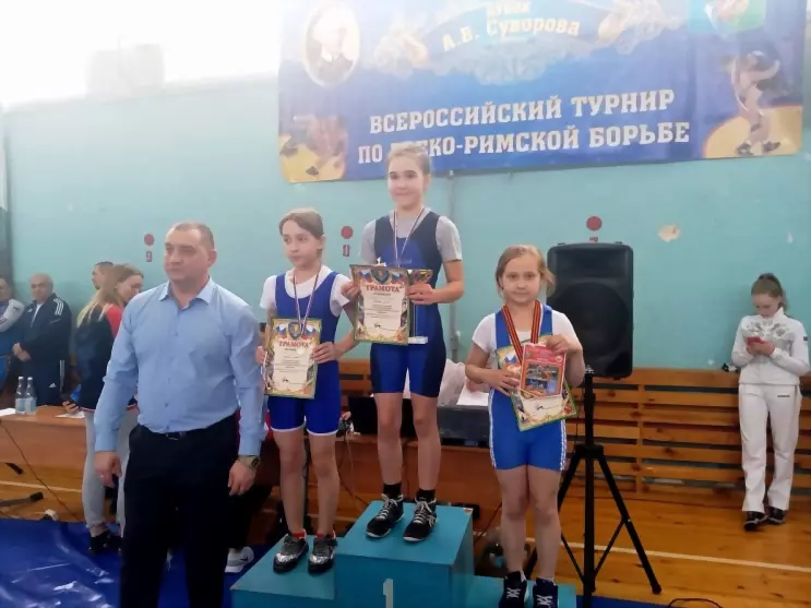 Девять медалей завое...