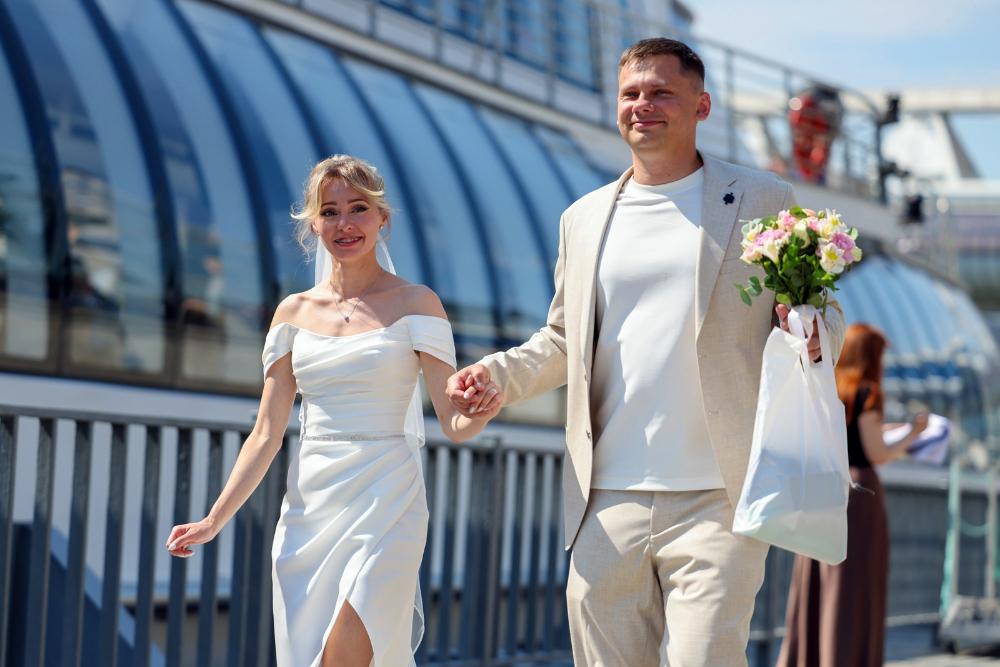 5 влюблённых пар из...