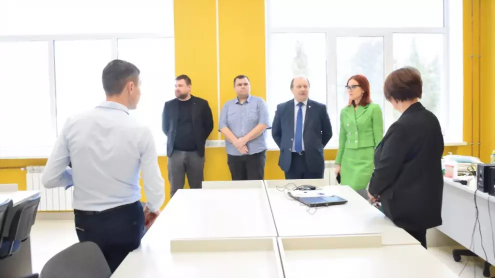 Гусевской стекольный...