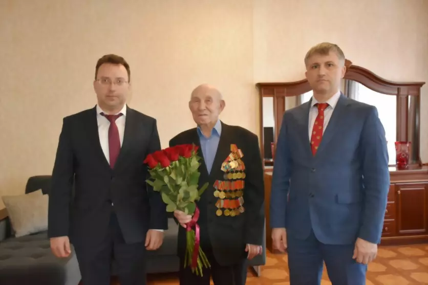 Глава города Алексей...