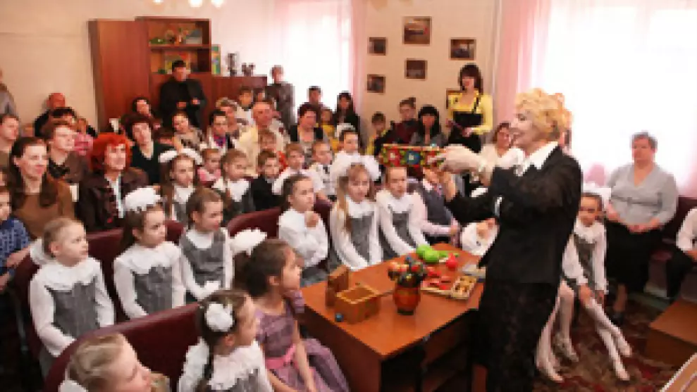 Маленькая дверь в бо...