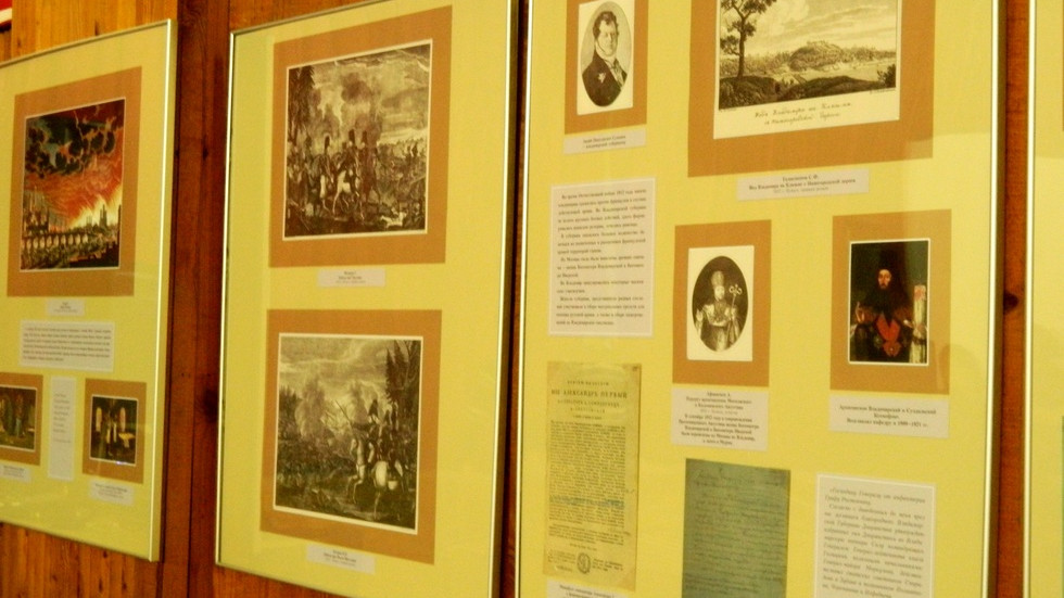 Помнить подвиги свои...