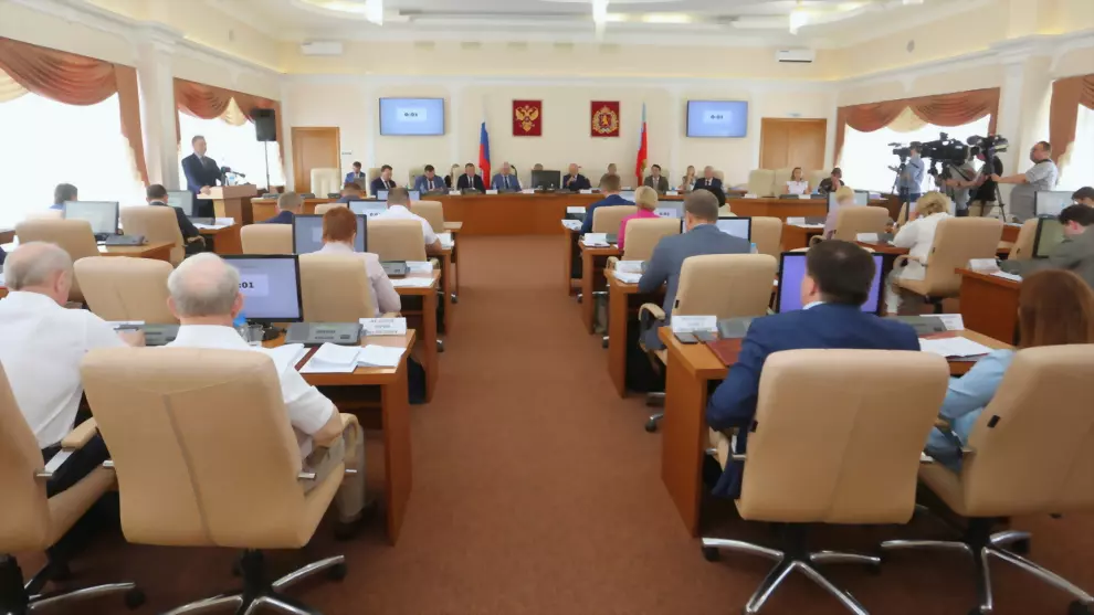 Студенты из присоеди...