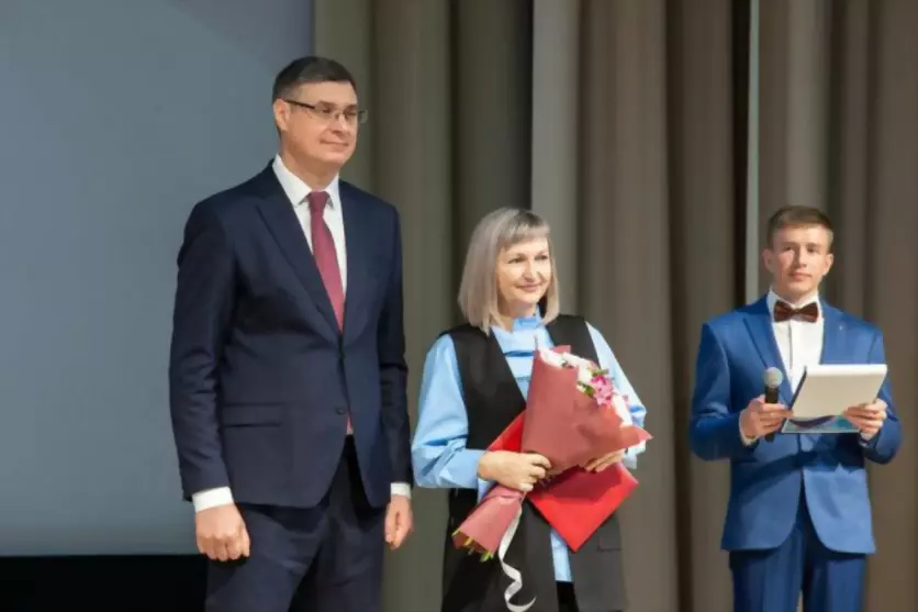 Почётной грамотой Пр...