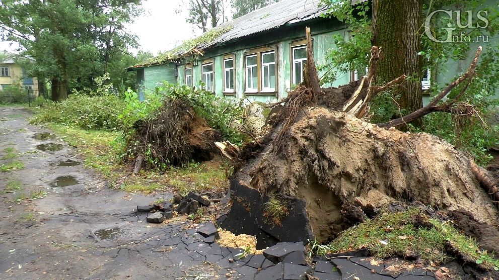 Прошедший ураган вск...